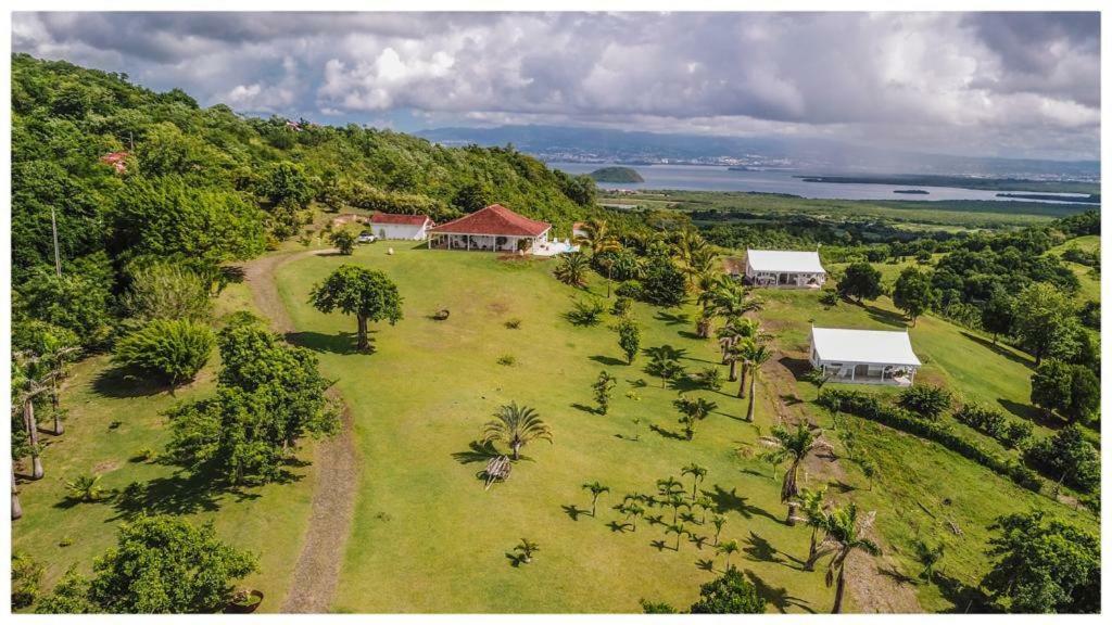 Villa 1 De Standing 80M2 Avec Piscine Et Vue Imprenable Sur La Mer Et Sur La Campagne Riviere-Salee Exteriör bild